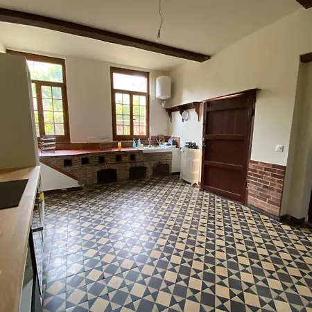 Villa 3 Chbres, 3 Sdb, Jardin, Calme, Centre